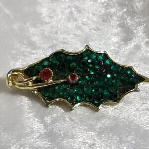 CBJ holly leaf w/ red berry rhinestone 2"X1"  1.1881